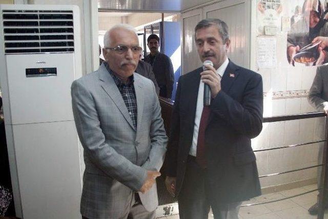 Uşşaki Vakfı 350 Aileye Kurban &Ouml;ncesinde Et Dağıtımı Yaptı 1