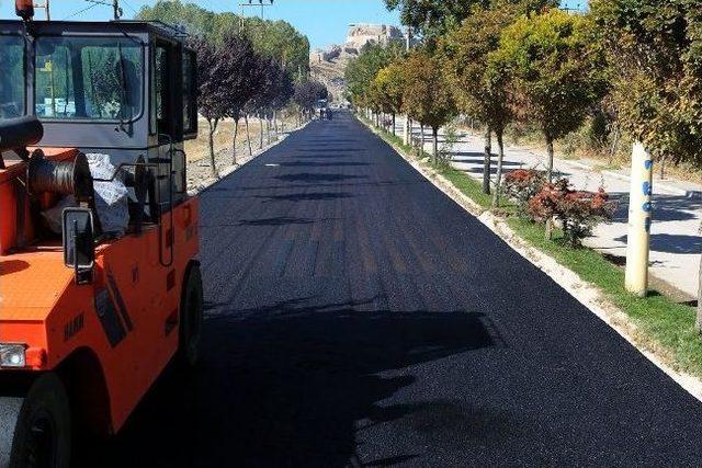 Van Belediyesi’nden Yol Asfaltlama Çalışması