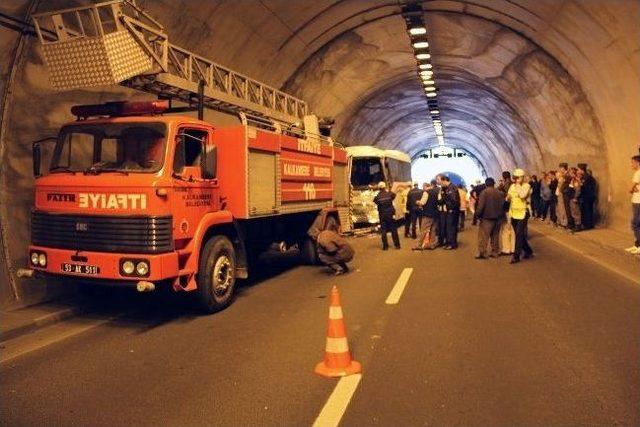 Rize’de Tünel İçerisinde Trafik Kazası: 8 Yaralı