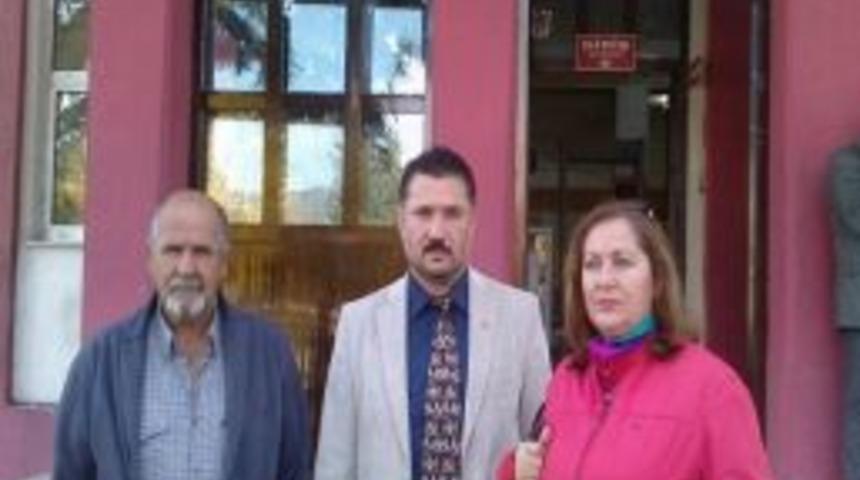 İşçi Partisi Eski Il Başkanı, Belediye Başkanına Hakaretten Mahkum Oldu