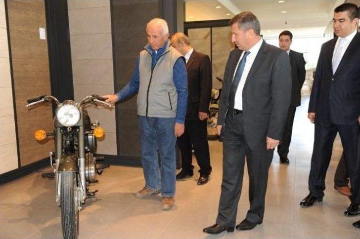 Vali, Nafi Güral'ı Ziyaret Etti G4