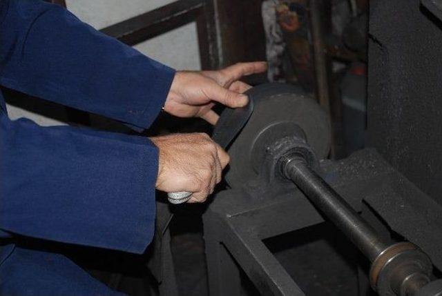 (&ouml;zel Haber) Bu Bı&ccedil;aklar Kılı Bile Kesiyor 3