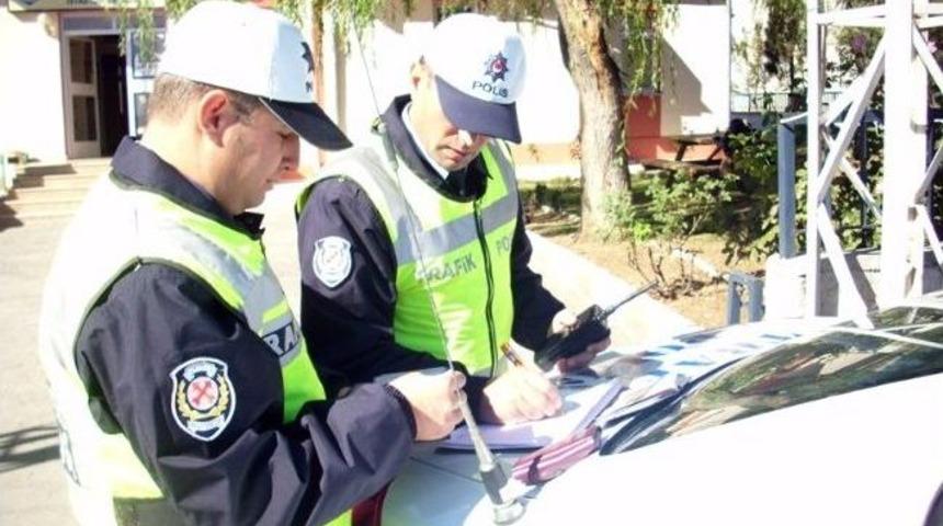 "bayram Sevinci &Uuml;z&uuml;nt&uuml;ye D&ouml;nmesin"