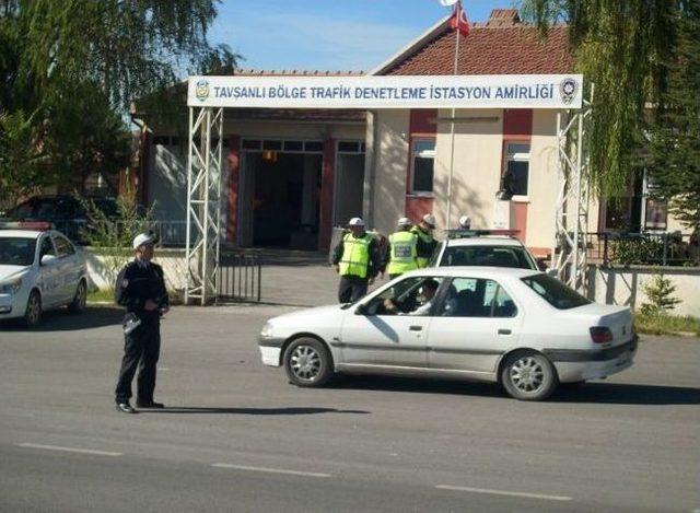 "bayram Sevinci &Uuml;z&uuml;nt&uuml;ye D&ouml;nmesin" 1