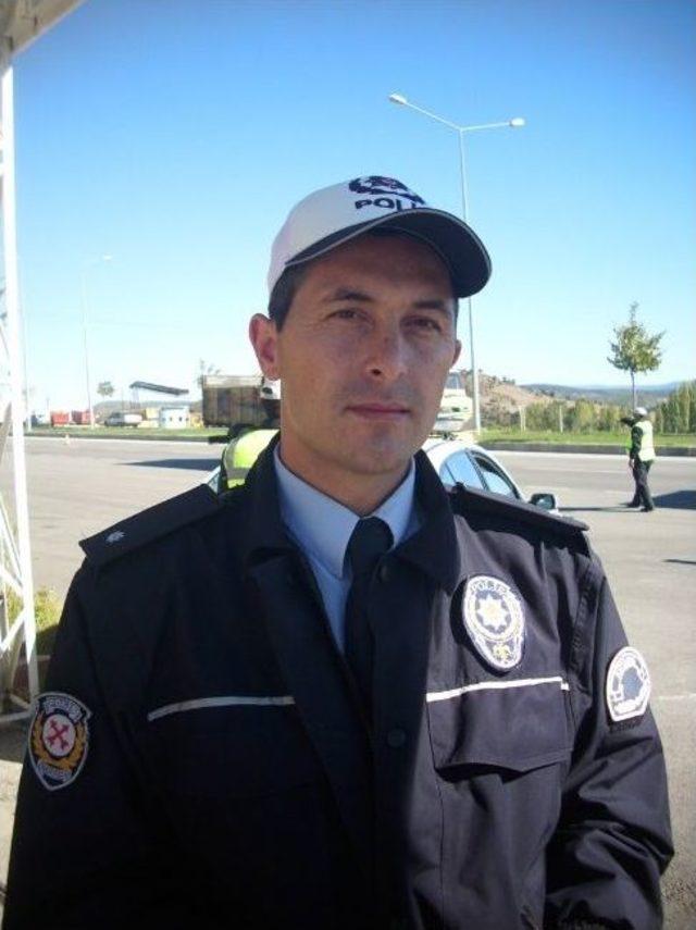 "bayram Sevinci &Uuml;z&uuml;nt&uuml;ye D&ouml;nmesin" 3