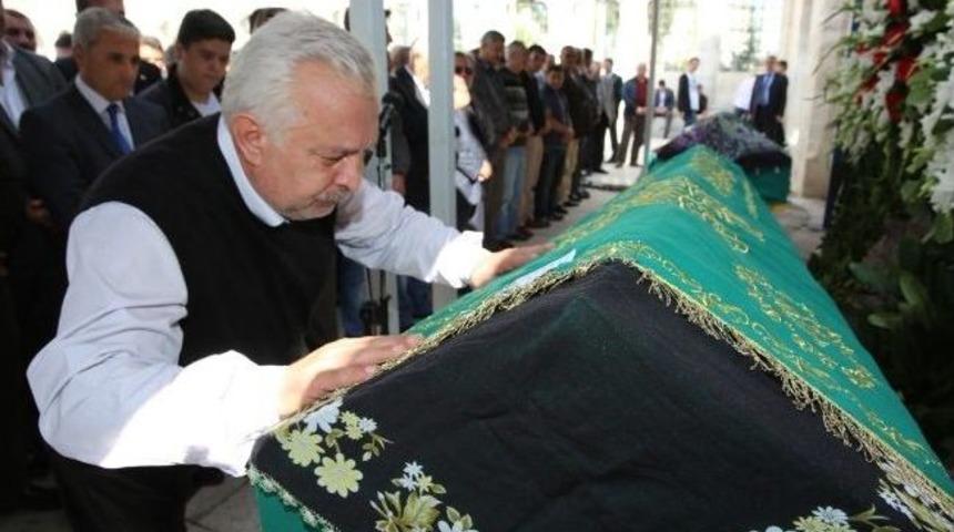 Şahin &Ouml;zer&rsquo;e B&uuml;y&uuml;k Vefasızlık