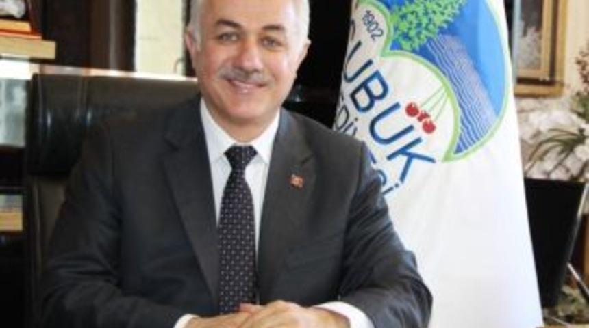 Başkan &Ouml;zden, T&uuml;m İslam Aleminin Kurban Bayramını Kutladı