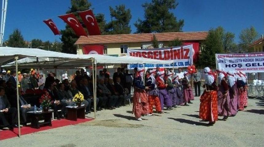 Vali &Ouml;zt&uuml;rk, Korkuteli&rsquo;de 12 Derslikli Okulun Temelini Attı