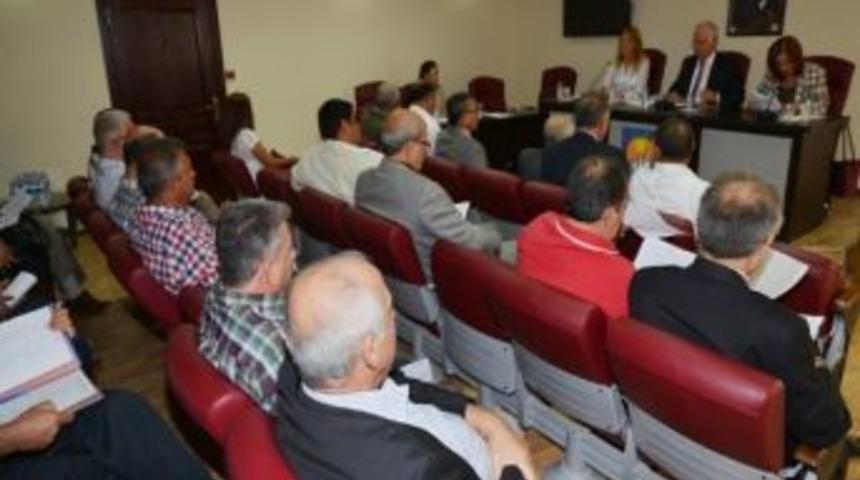 Mezitli Belediyesi Meclisi 2014 Yılı B&uuml;t&ccedil;esini Onayladı