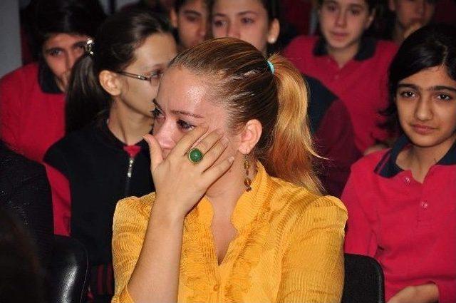 Manisa Polisi nden "umutlar &Ccedil;i&ccedil;ek A&ccedil;sın" Projesi 1