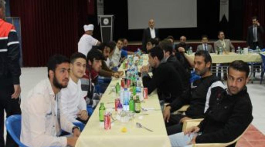 Siirtsporlu Futbolculara Moral Yemeği Verildi