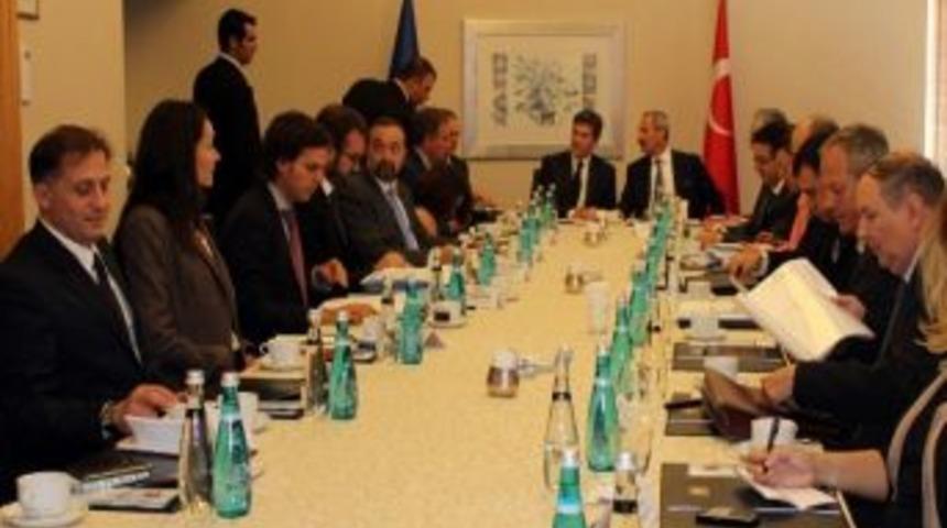 Bakan &Ccedil;ağlayan, Fransız Bakan Montebourg İle Bir Araya Geldi