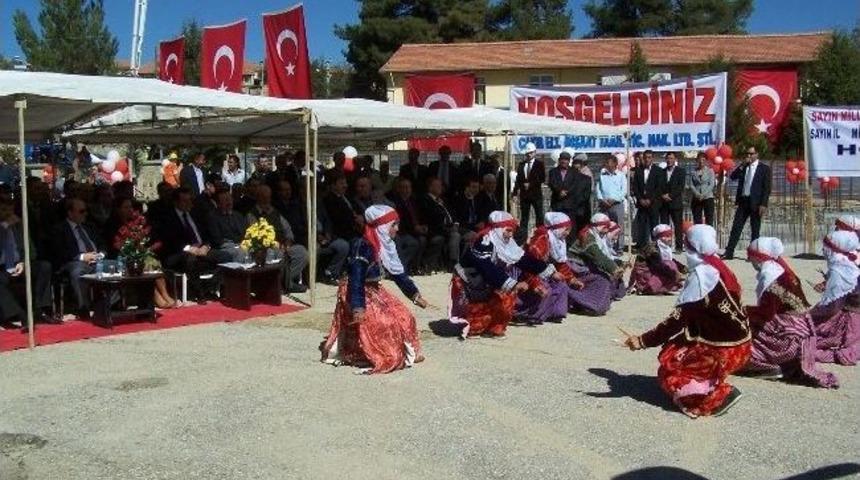 38 Yıl Sonra Bir Valiyi Ağırladılar