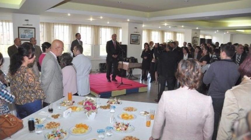 Esog&uuml;&rsquo;de Bayramlaşma Ve Yeni Akademik Yıl A&ccedil;ılış Kokteyli