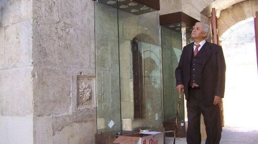 Vakıf Başkanı Kaya'dan Teşekk&uuml;r