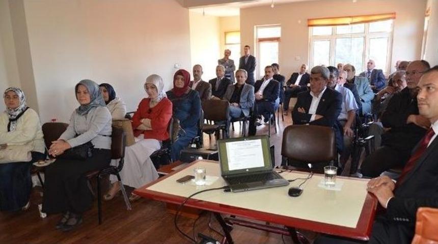 Sosyal Hizmetler Daire Başkanlığı Bilgilendirme Toplantıları D&uuml;zenlemeye Devam Ediyor