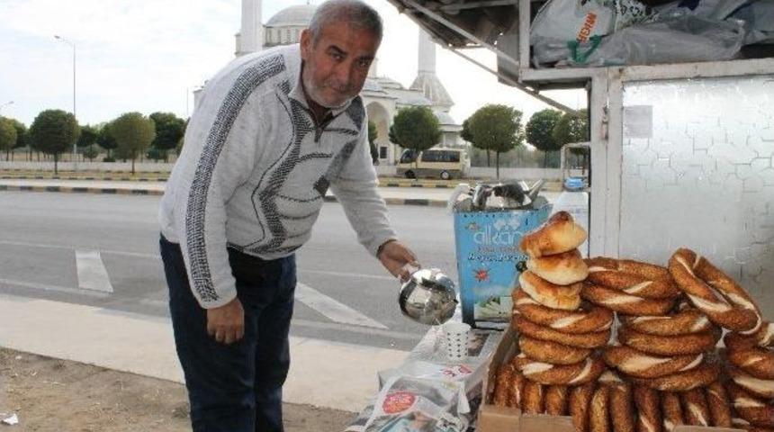 Tır Kuyruğu Simitçiye Yaradı