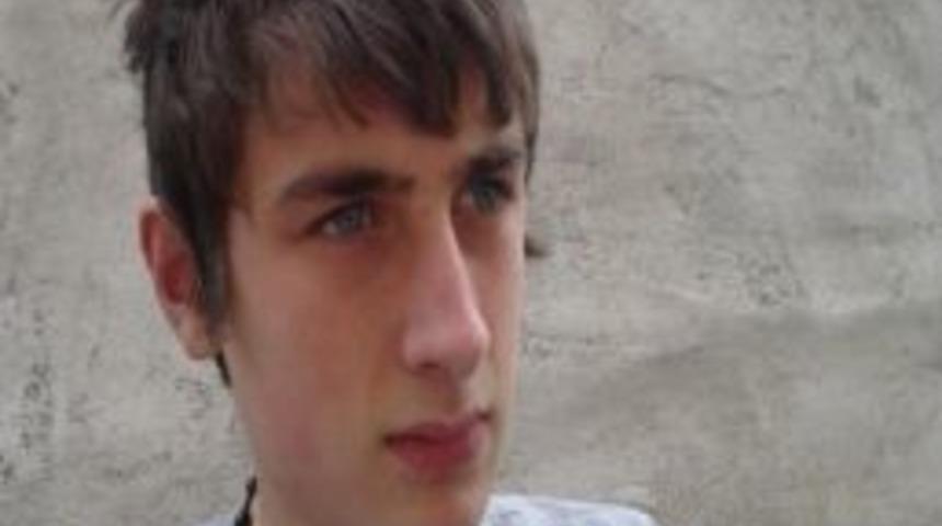 Babası İle Ağaç Keserken Hayatını Kaybetti