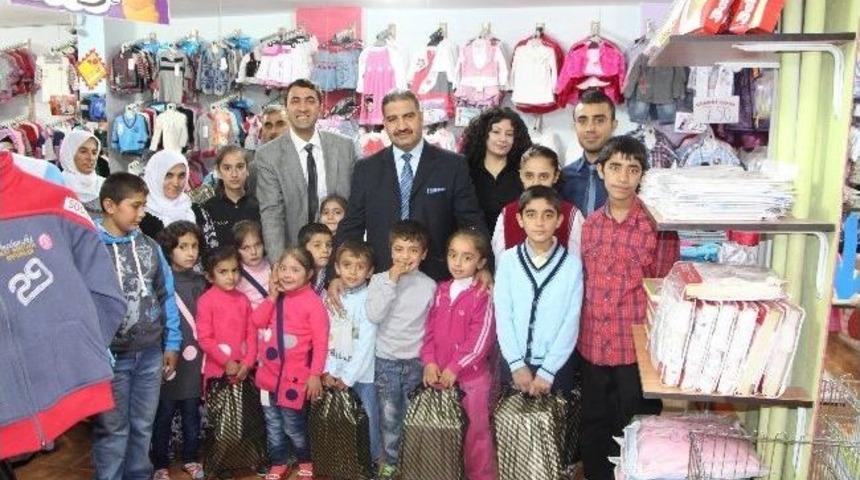 Siirt'te Şehit Yakınlarına Giyim Yardımı