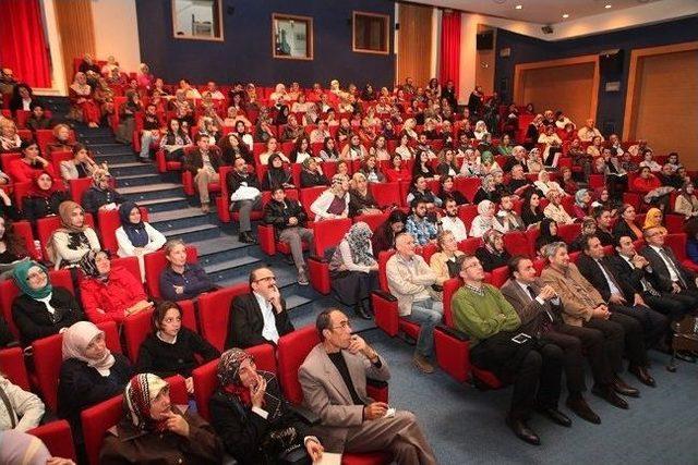 'aile Ve Bireyde Koruyucu Ruh Sağlığı' Konulu Konferans Akm’de Gerçekleştirildi