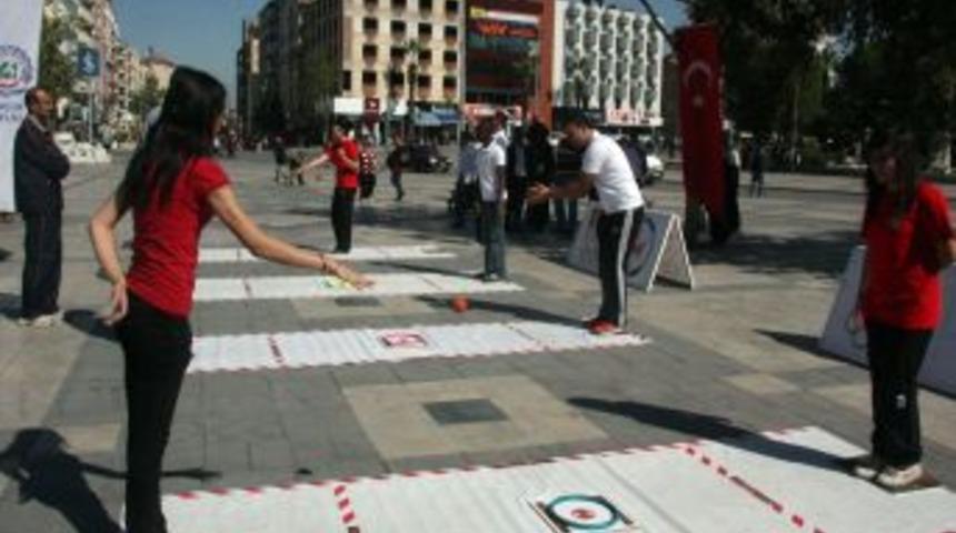 Denizli&rsquo;de Hemsball Sporu Tanıtıldı