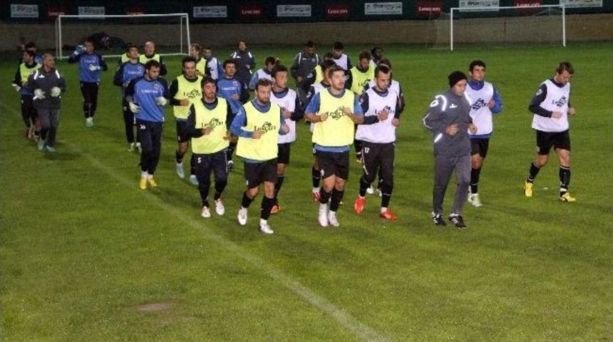 Karab&uuml;kspor&rsquo;da Galatasaray Ma&ccedil;ı Hazırlıkları S&uuml;r&uuml;yor