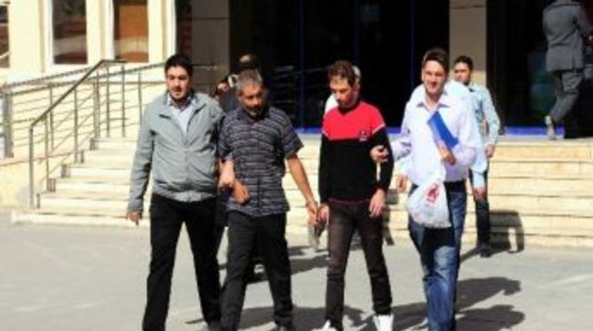 Dolandırıcılara G&ouml;z A&ccedil;tırılmıyor