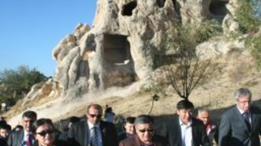 Moğolistan Meclis Başkanı Kapadokya&rsquo;yı Gezdi