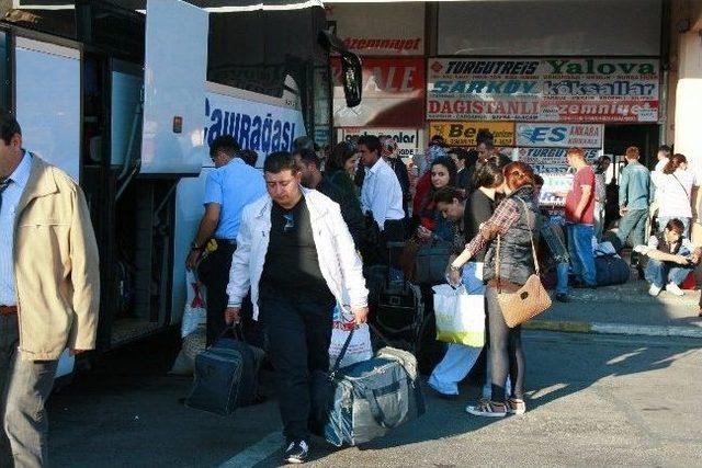 Harem Otogarı’nda Bayram Yoğunluğu