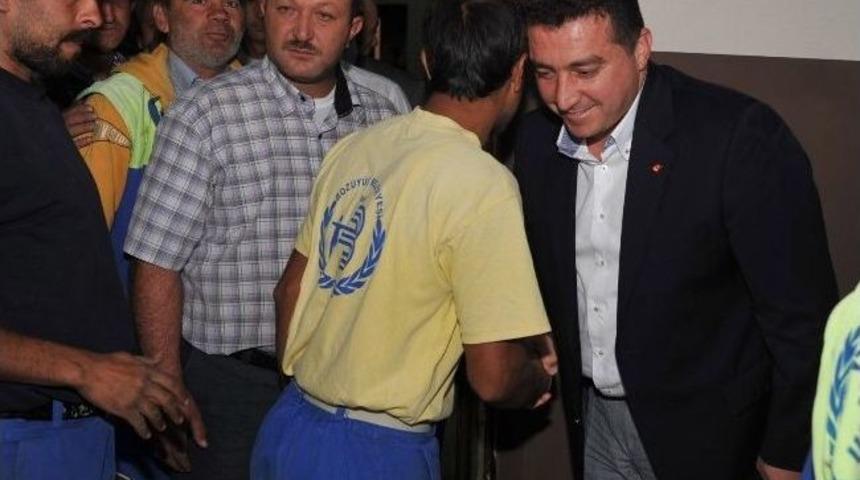 Boz&uuml;y&uuml;k Belediyesi&rsquo;nde Bayramlaşma