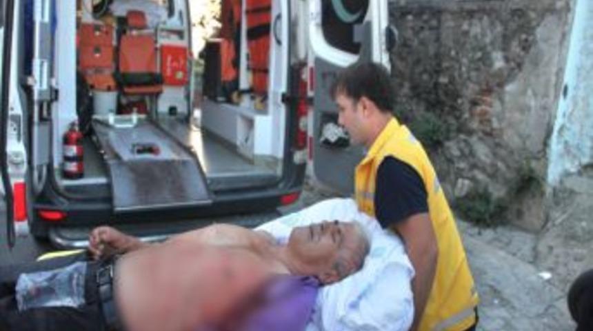 Bı&ccedil;aklanıp Ağır Yaralandı Yoğun Bakımda Olayı Polise Anlattı