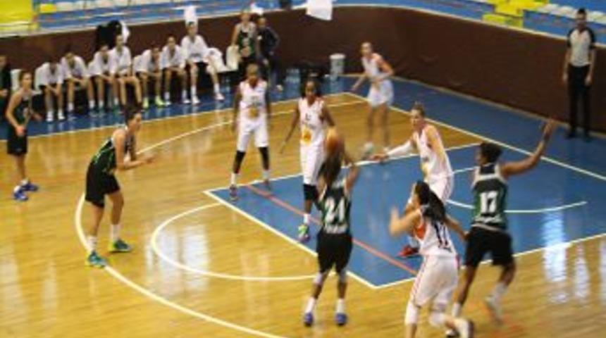 Ceyhan Belediyespor Canik Belediyespor&rsquo;u 5 Sayı Ile Ge&ccedil;ti