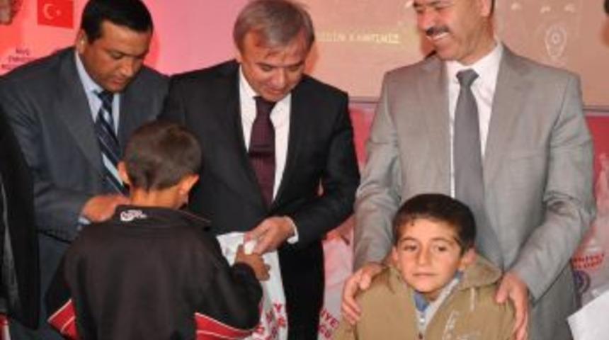 Emniyet M&uuml;d&uuml;rl&uuml;ğ&uuml; Bayram &Ouml;ncesi &Ouml;ğrencileri Sevindirdi