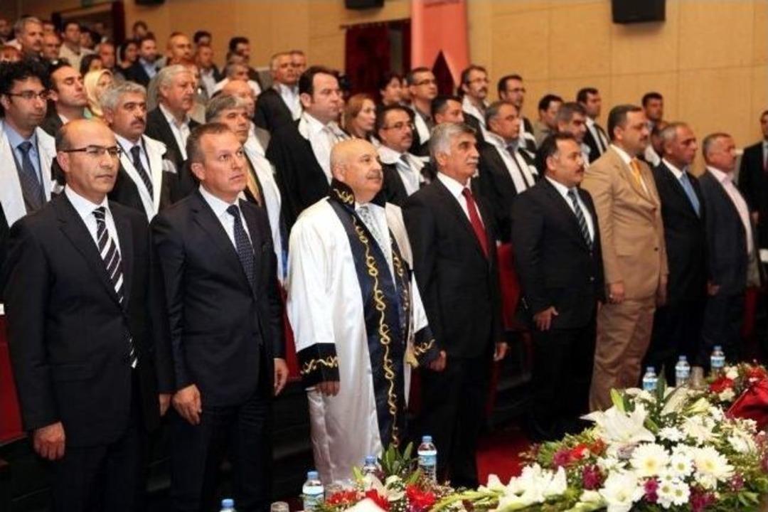 Adıyaman &Uuml;niversitesi Akademik Yılı A&ccedil;ılış T&ouml;reni Yapıldı