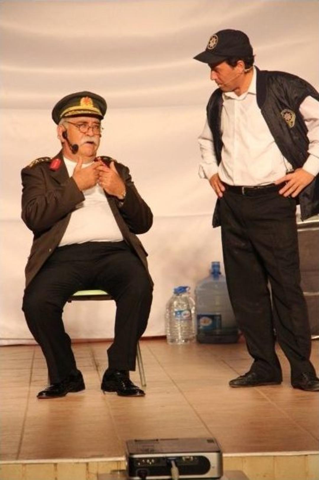 Levent Kırca Adanalı Tiyarto Severlerle Buluştu