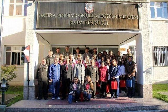 Halk Oyunları Ekibi Komutanı Ziyaret Etti 1