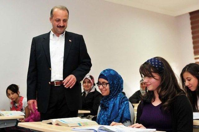 Bilgi Evleri Kapasitesini Artırdı