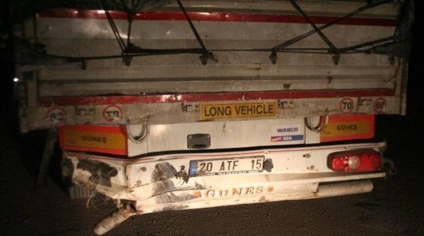 Bilecik&rsquo;te Kamyon Tıra &Ccedil;arptı: 1 Yaralı