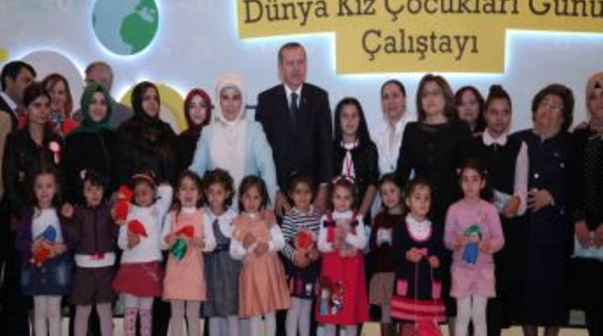 Başbakan, D&uuml;nya Birincisi Olan Samanyolu &Ouml;ğrencilerini &Ouml;d&uuml;llendirdi