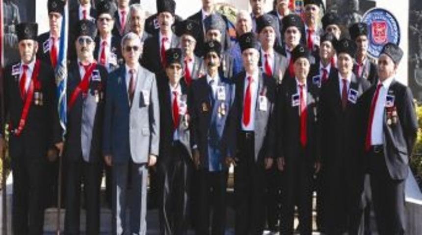 Sel&ccedil;uk Belediye Başkanı Vefa &Uuml;lg&uuml;r'den Gazilere Destek