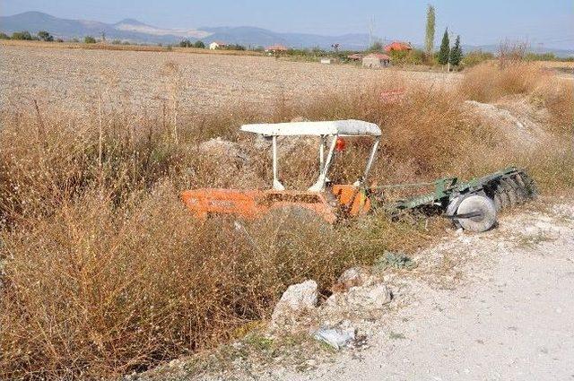 Kırkağa&ccedil; ta Trakt&ouml;r Şarampole Yuvarlandı 1