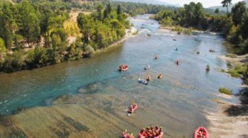 Badak, G&ouml;nderdiği Bayram Tebrik Kartıyla K&ouml;pr&uuml;l&uuml; Kanyon'u Tanıttı
