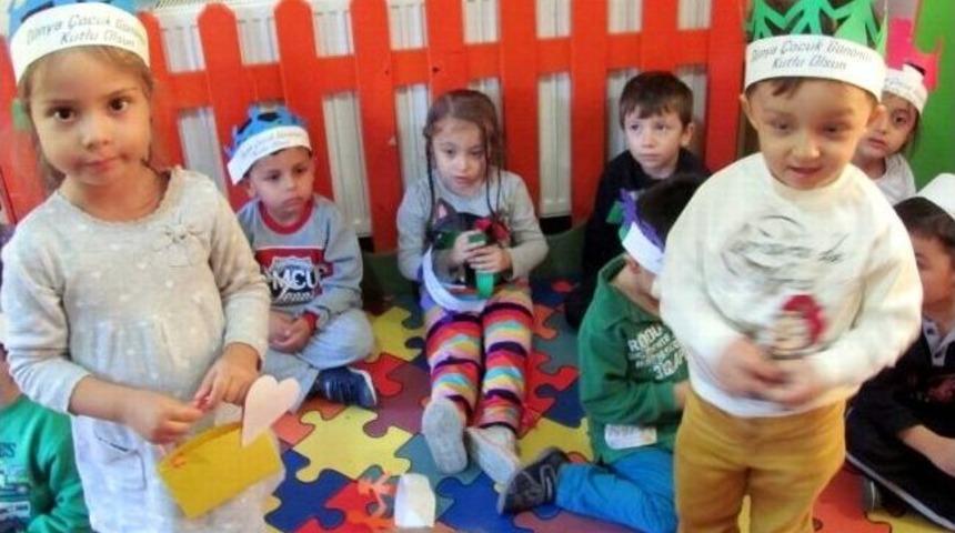 Salihli&rsquo;de D&uuml;nya &Ccedil;ocuk G&uuml;n&uuml; Kutlandı