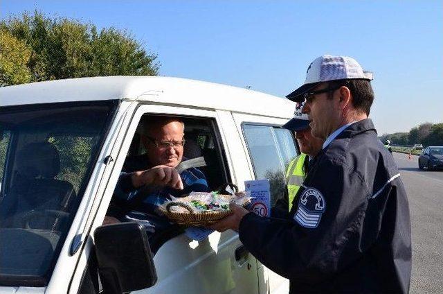 Manisa'da Şoförlere Mesir Macunlu Bilgilendirme