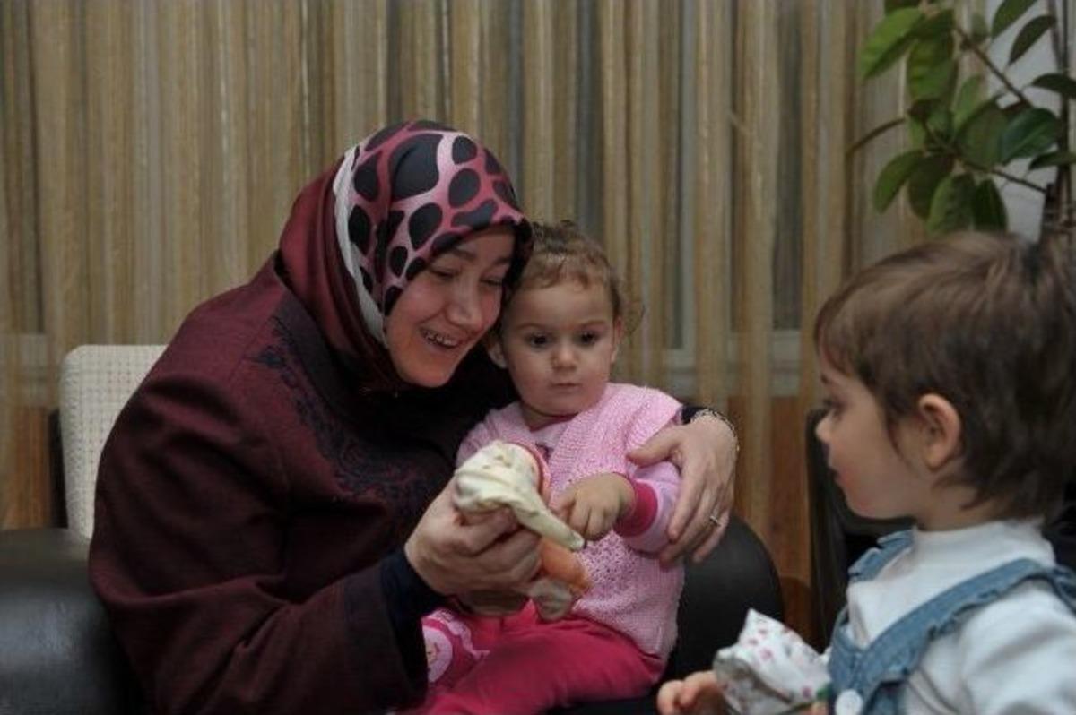 Vali Tuna Ve Eşinden Huzurevi Ve Yetiştirme Yurduna Ziyaret