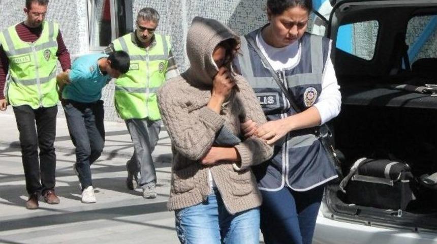 Kadın Hırsız Ev Sahibine Yakalanınca "kiralık Ev İ&ccedil;in Geldim" Dedi