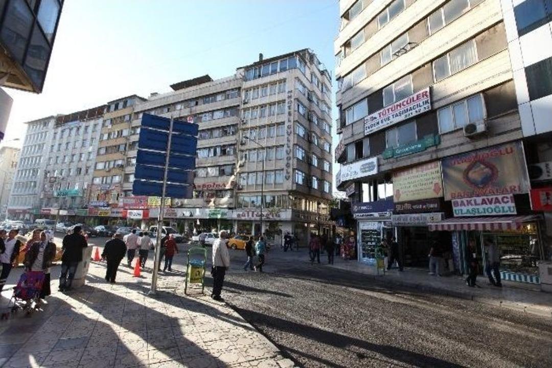 Gaski, Maarif Caddesi Altyapısını Yeniliyor