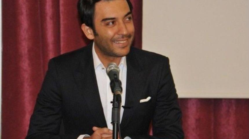 Gen&ccedil; İş Adamı Kerem G&ouml;ğ&uuml;ş, Başarısının Sırrını &Uuml;niversite &Ouml;ğrencileriyle Paylaştı