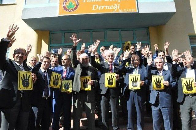 İnegöllüler Mısırlı Darbecileri Tel'in Etti