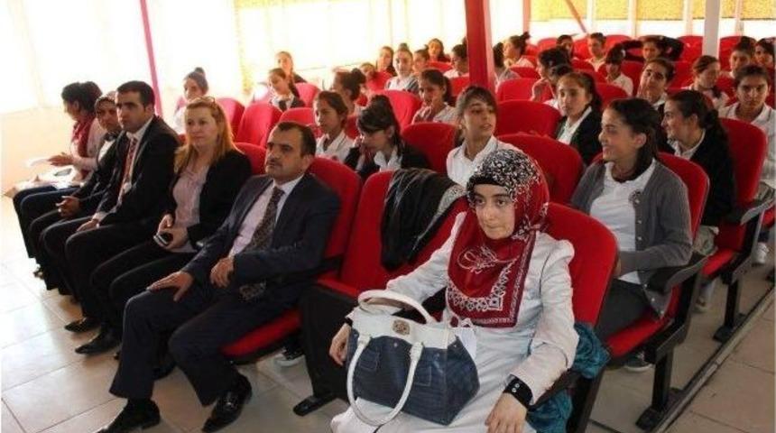 Hakkari&rsquo;de &ldquo;kız &Ccedil;ocukları G&uuml;n&uuml;&rdquo; Kutlandı